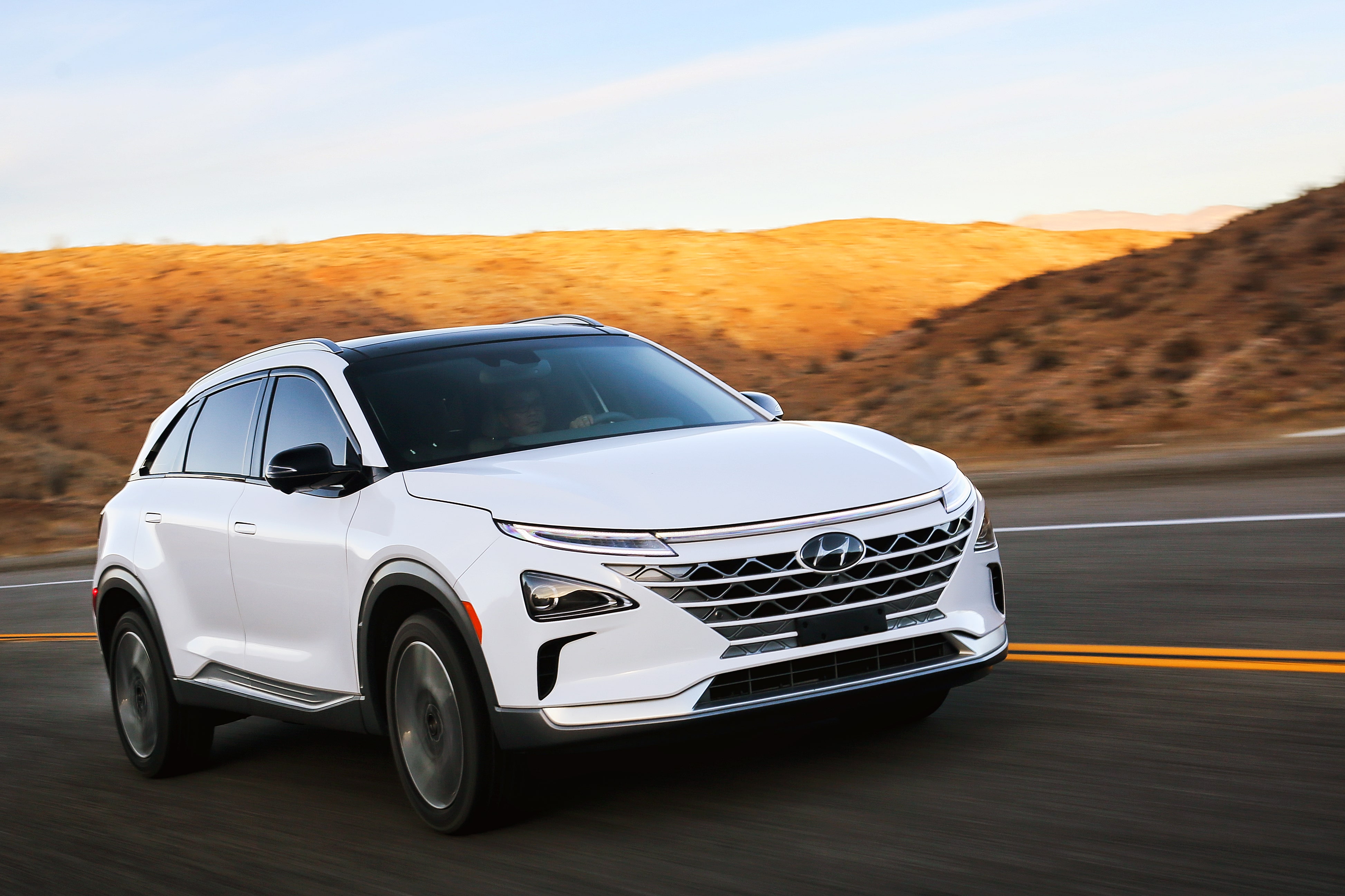 Vodíkový plně elektrický automobil Hyundai NEXO obdržel titul „Český